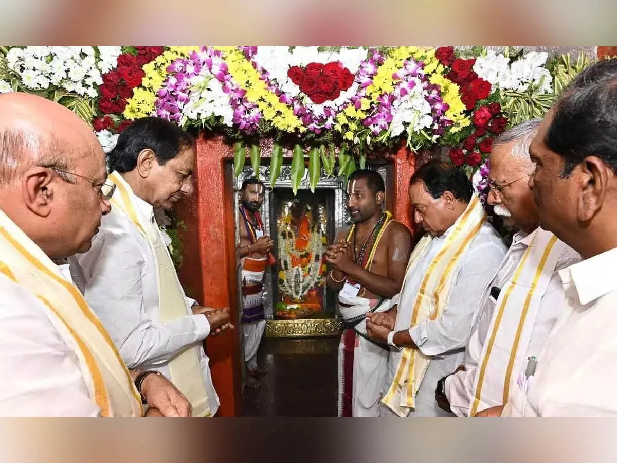 KCR to spend Rs 1,000 cr for biggest Hanuman temple in Telangana