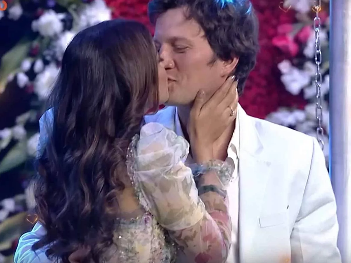 On TV, Shriya Saran kisses Andrei Koscheev not just once but twice