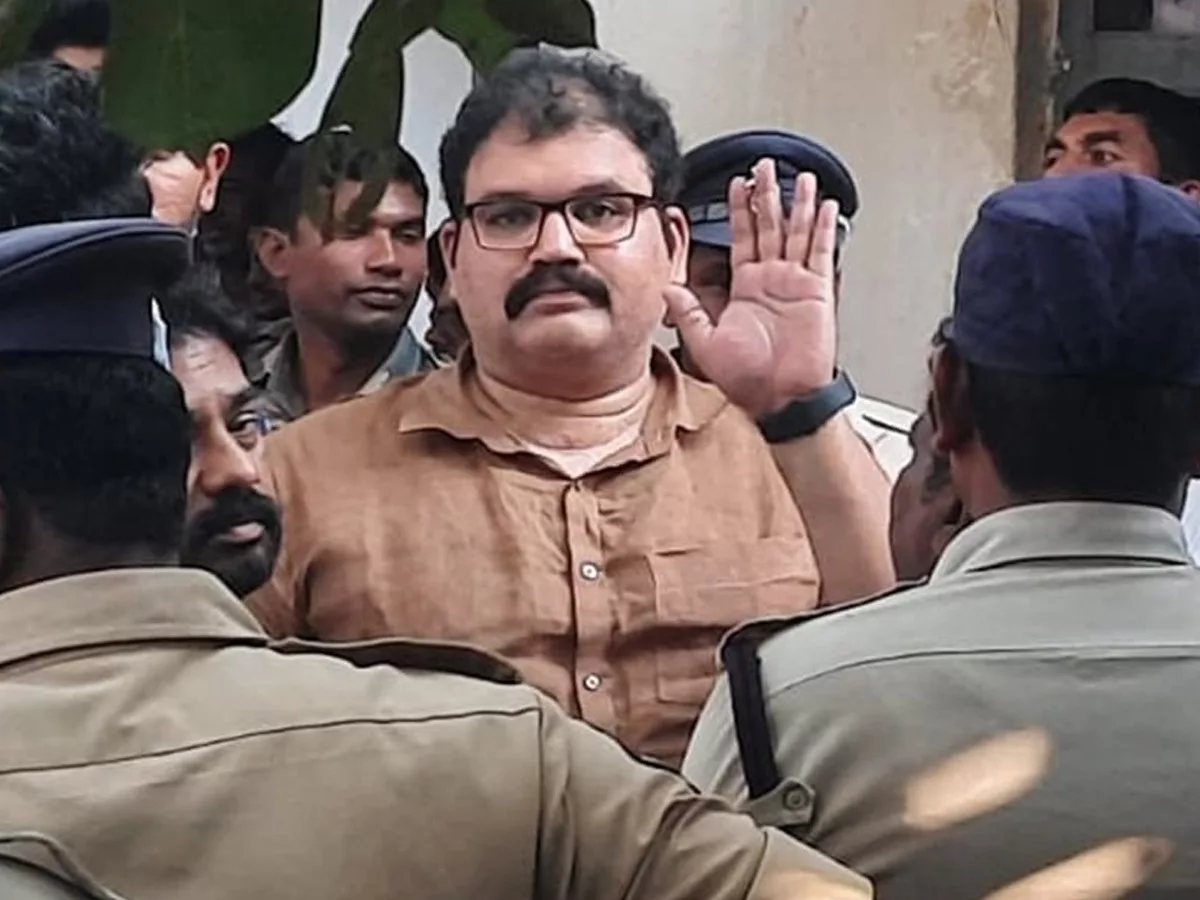 Pattabhi shifted to Gannavaram sub jail