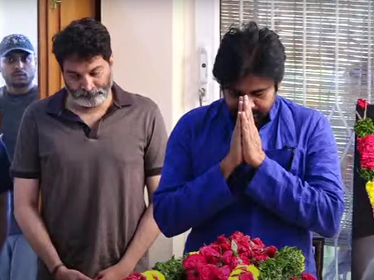 Pawan Kalyan and Trivikram pay last respects to K Viswanath at his residence