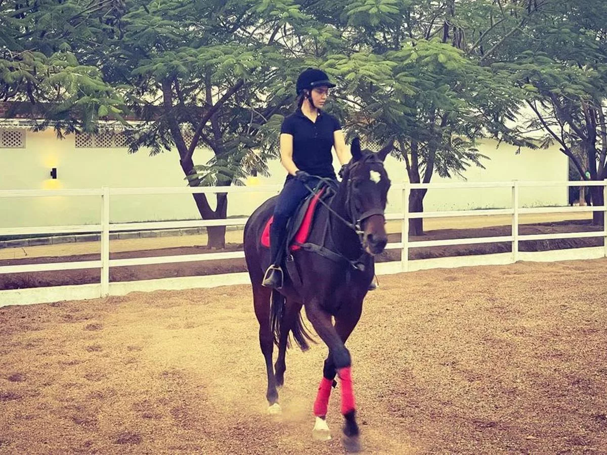 Pic talk: Samantha rides a horse