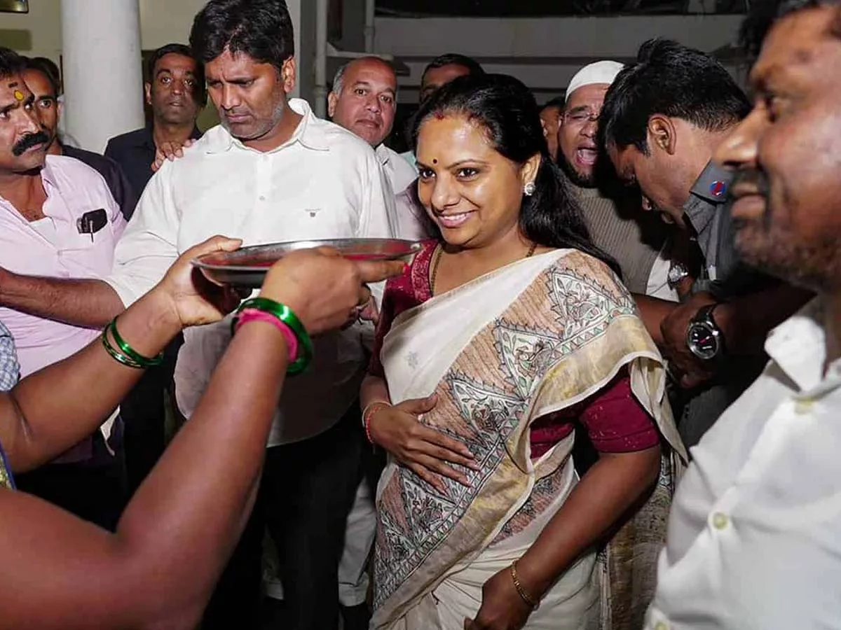 After ED questioning, K Kavitha meets KCR