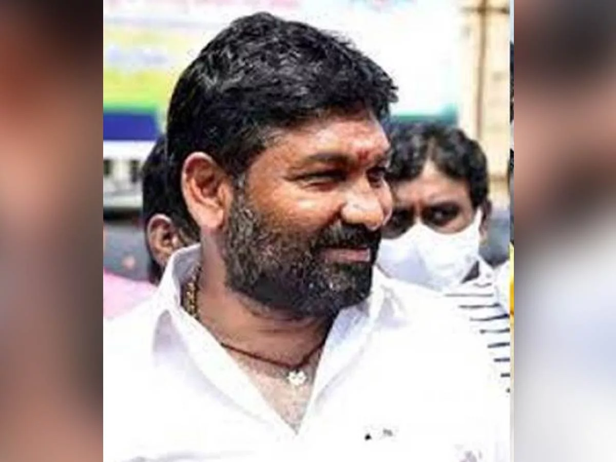 Kotamreddy Giridhar Reddy to join TDP today, A big shock to YCP