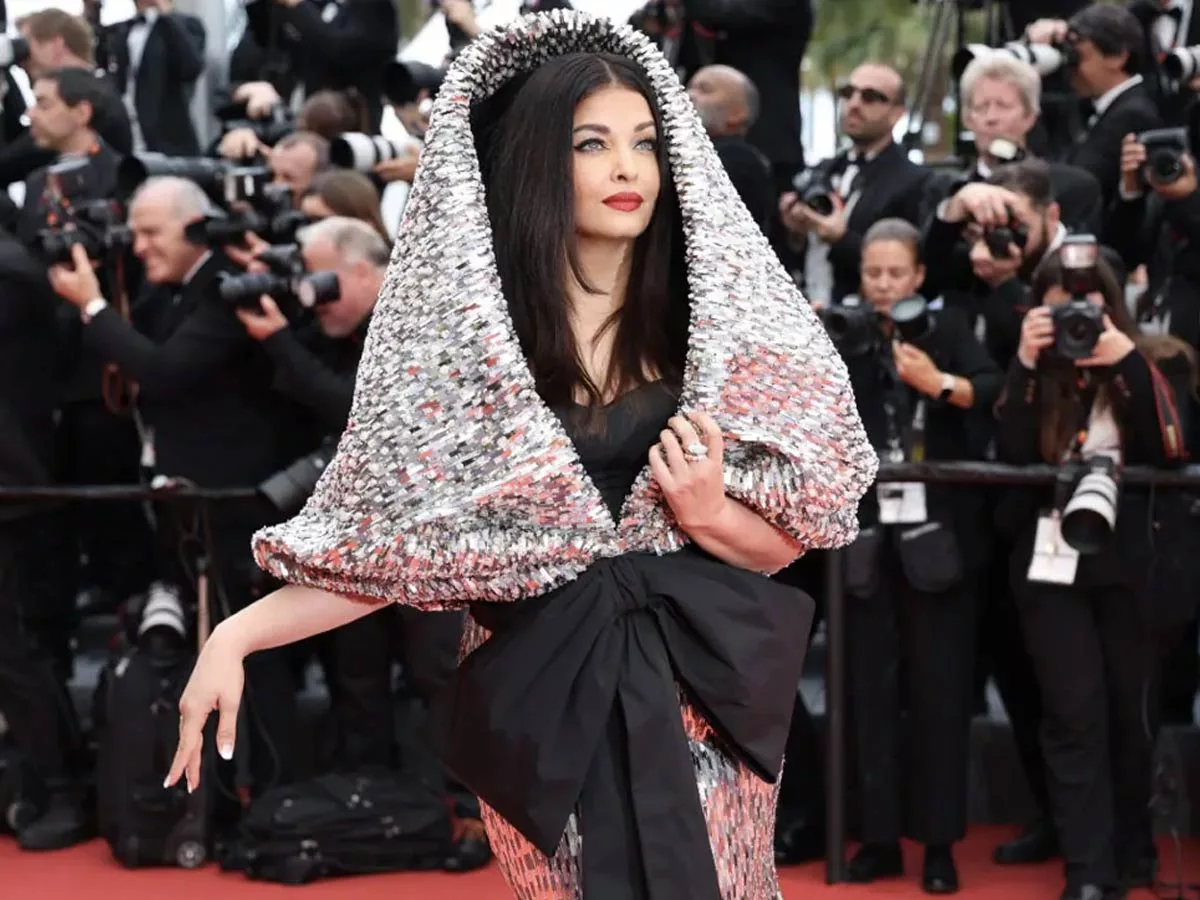 Cannes Film Festival 2023 : Aishwarya Rai Bachchan in silver gown