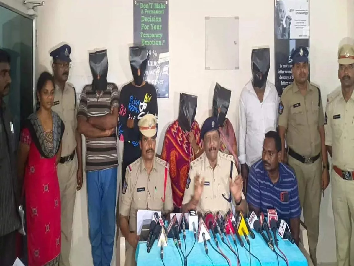 Guntur : N…d worship with young women for money, 12 arrested