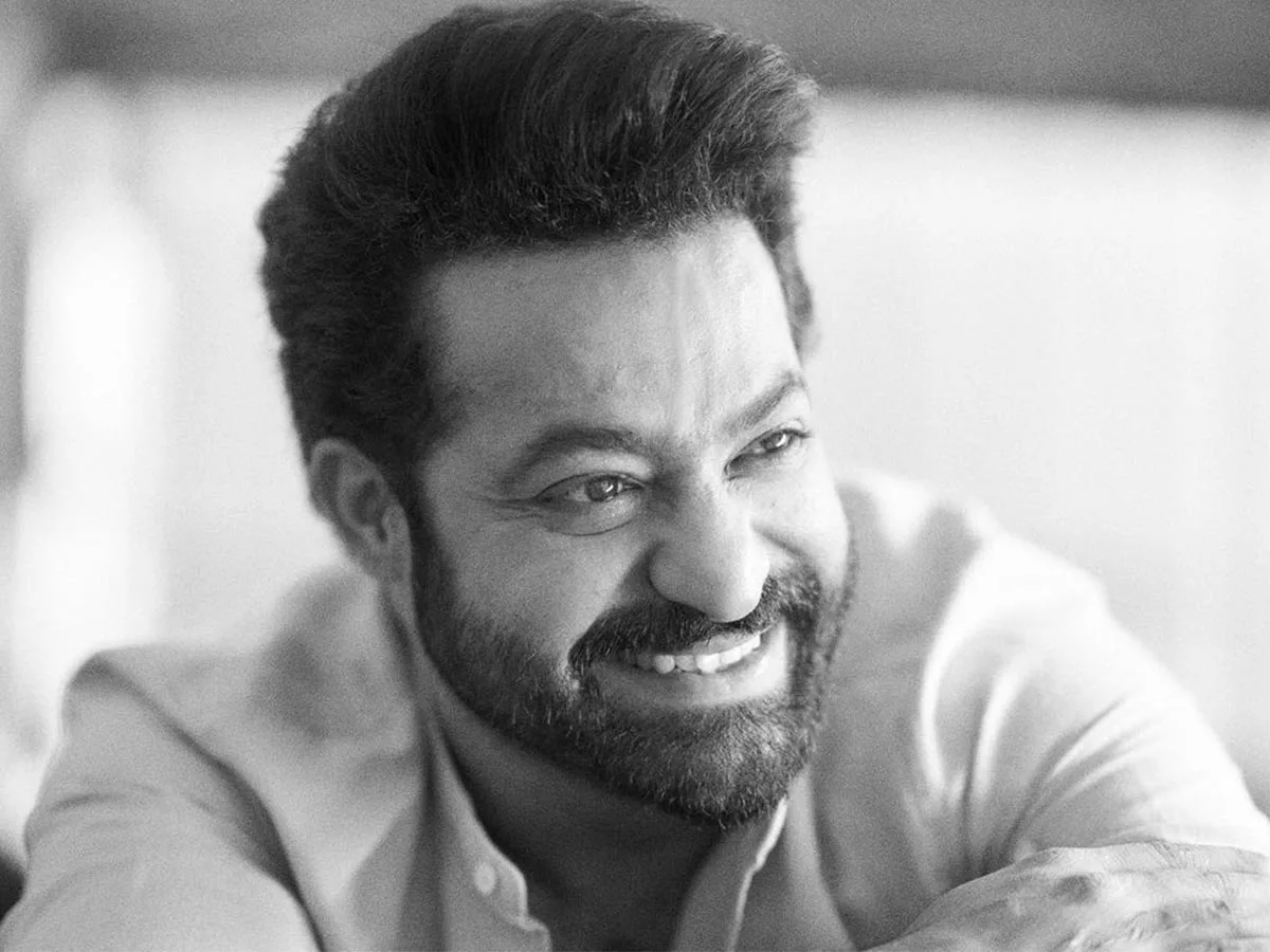Jr NTR - From his most candid smile to his absolute BadAss look, Photos viral on social media
