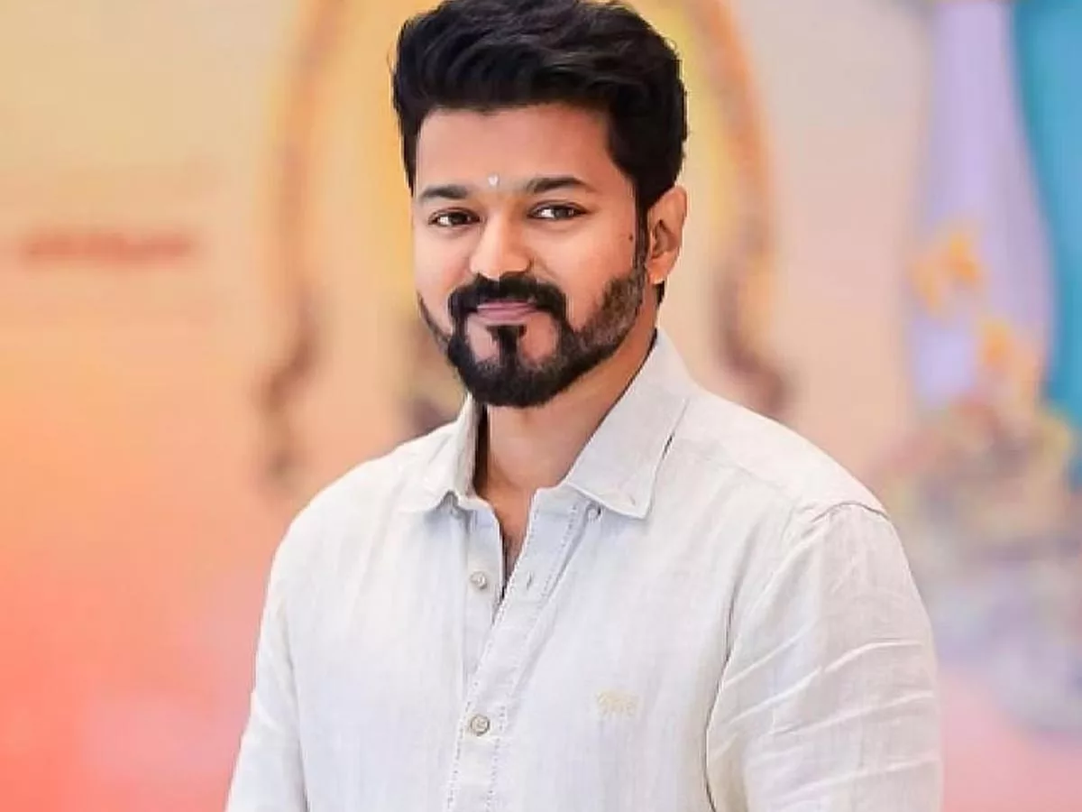 Thalapathy Vijay into politics with the support of these heroes' fans