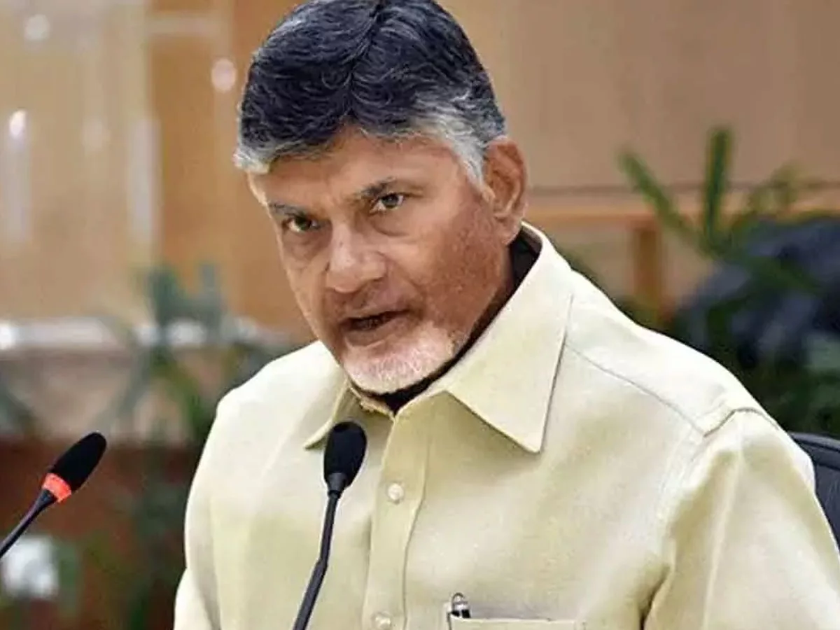 IT issues notices to Chandrababu Naidu