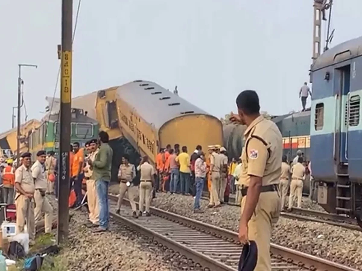 13 dead, 40 injured in collision of 2 trains in Andhra's Vizianagaram