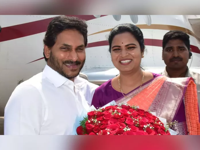 CM Jagan Reddy inaugurated Infosys Center in Visakha