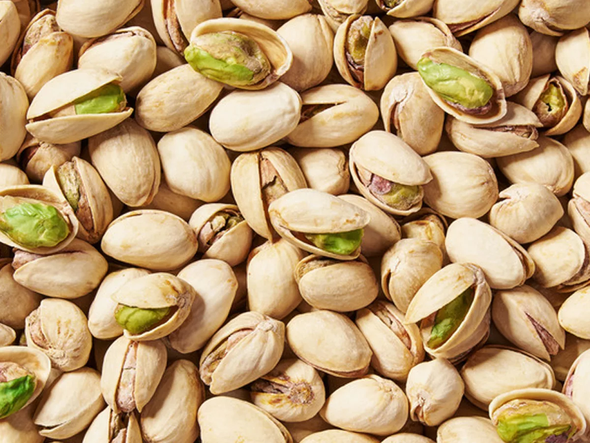 What happens when you eat pistachios every day?