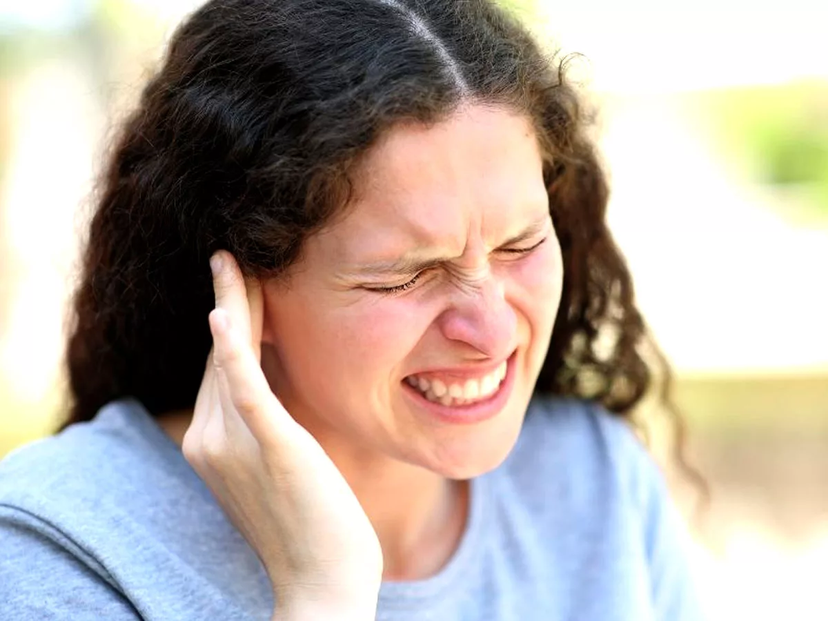 Ear Tinnitus: Do you often hear a whistling sound in your ears?