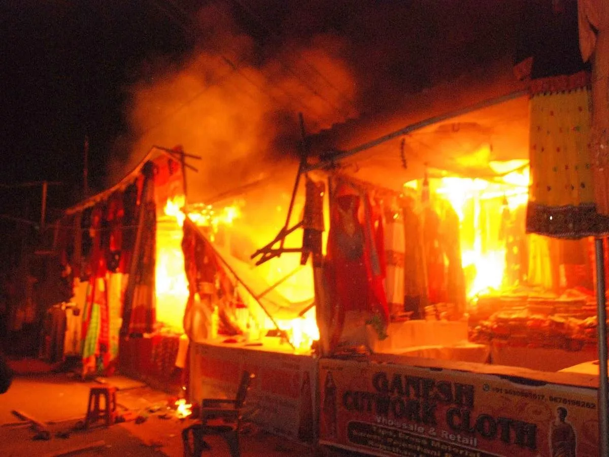 Fatal fire accident in Nampally, Six people died