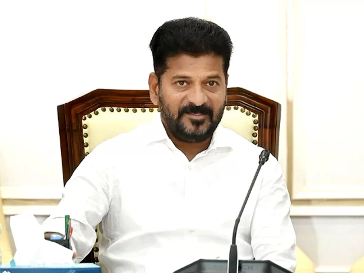 Revanth Reddy asks officials to take up Police recruitment immediately