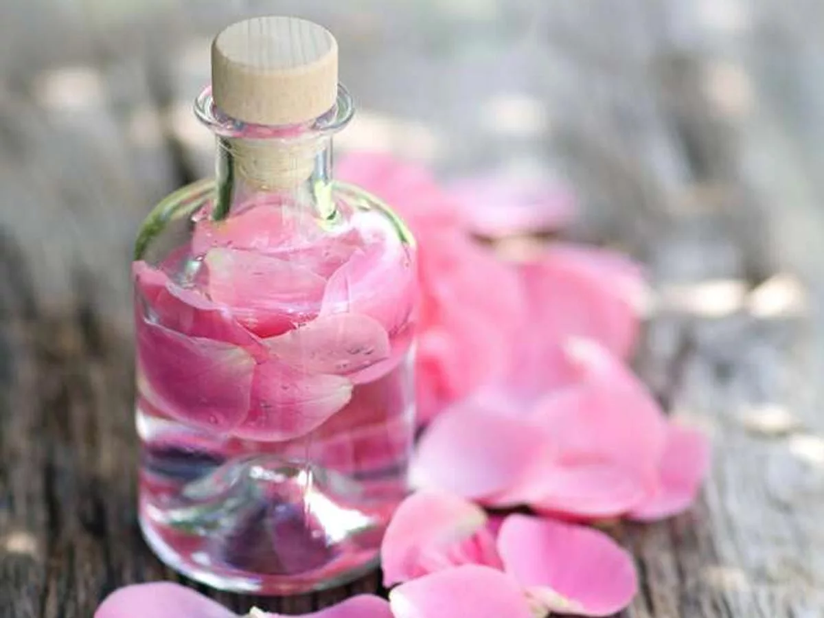 Skin care with Rose Water! Does it help?