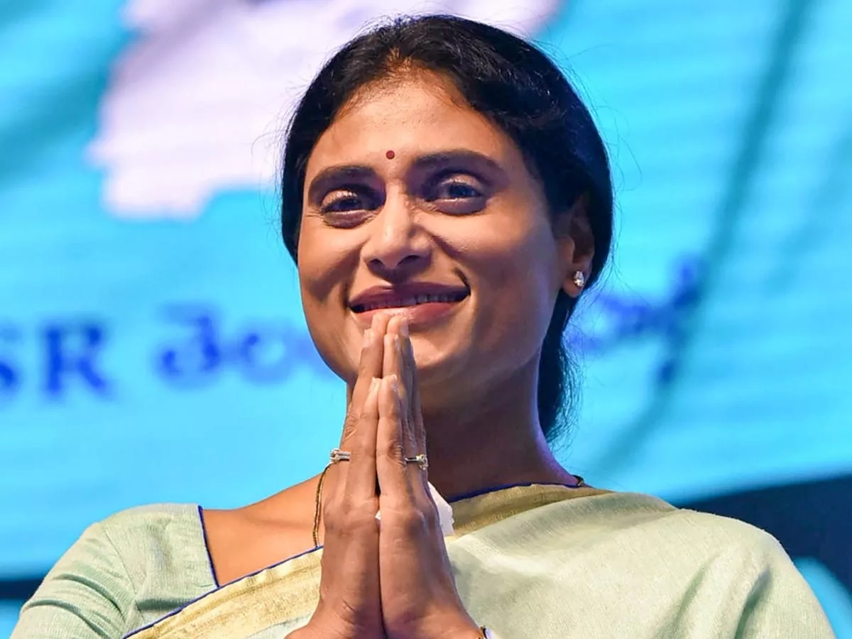 YS Sharmila to make key announcement on merger of YSRTP in Congress?
